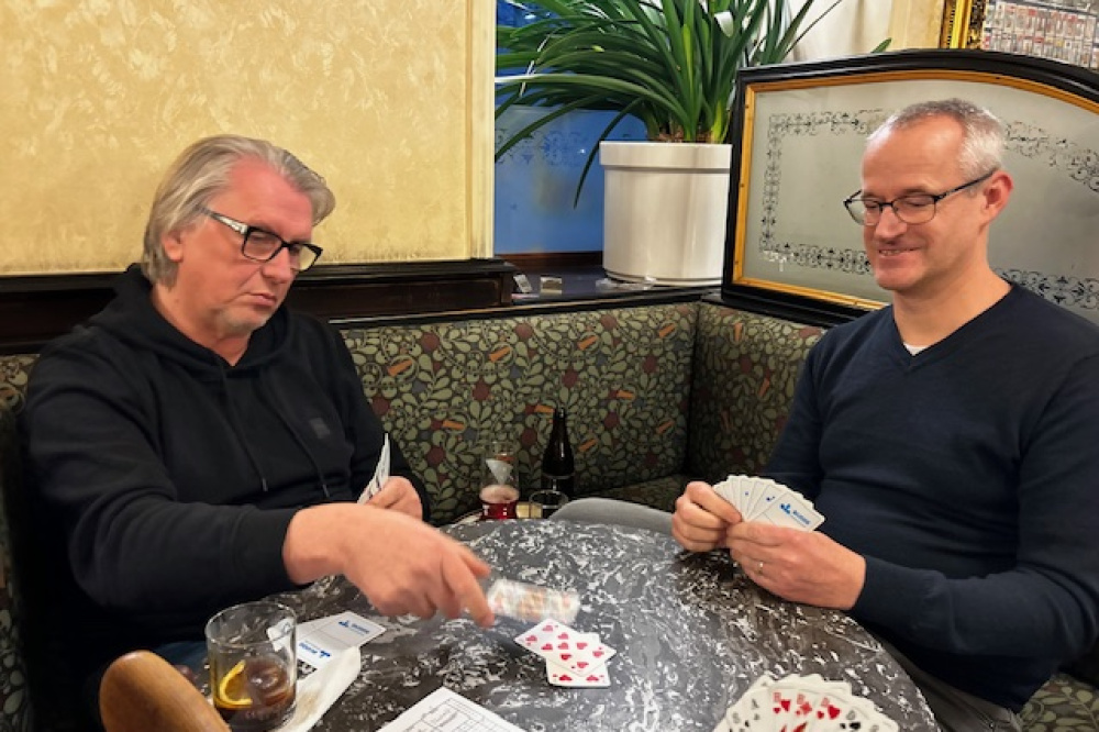 Skat als perfekte Brücke: 
Helsinki zu Gast in Wien.